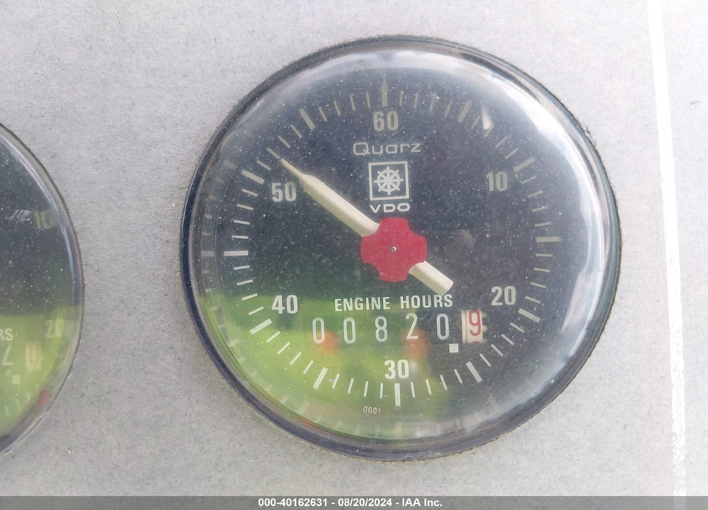 1988 CHRIS CRAFT STINGER VIN: CCBAF131I788