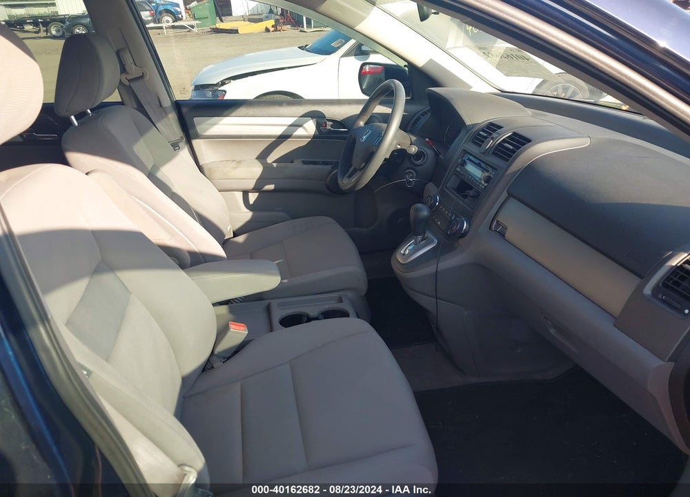 2011 HONDA CR-V LX VIN: 5J6RE4H33BL073910