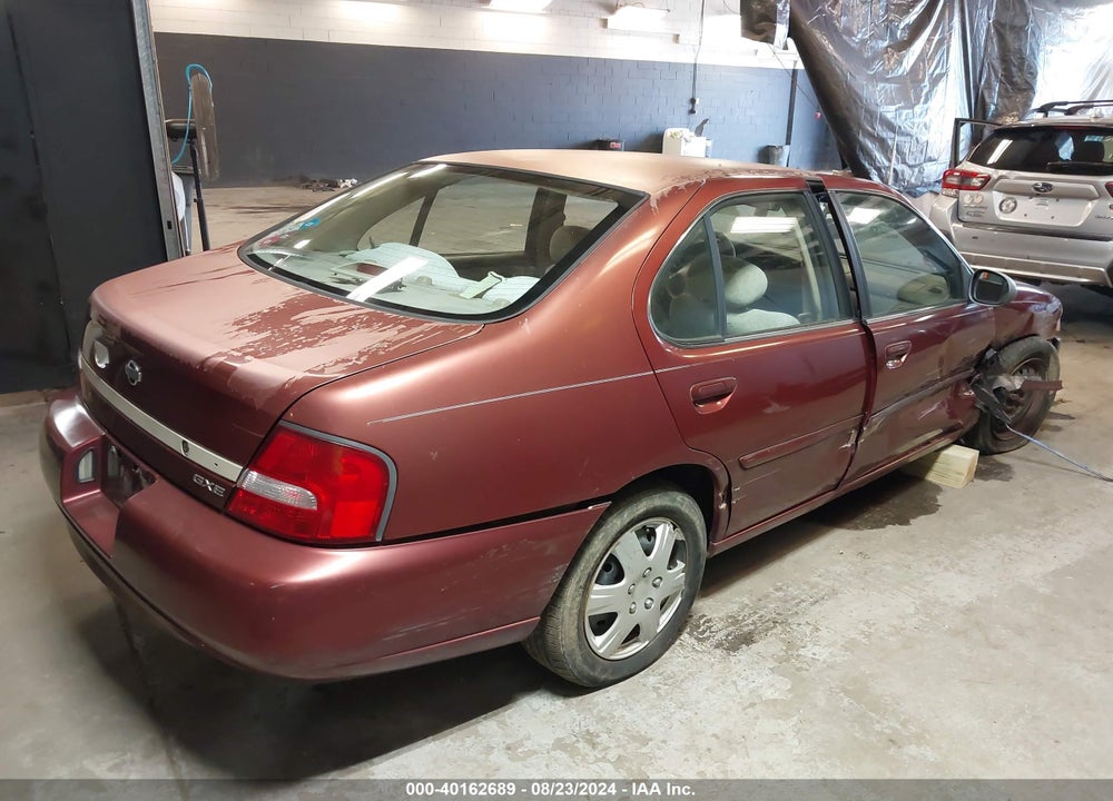 2001 NISSAN ALTIMA GXE VIN: 1N4DL01D01C126181