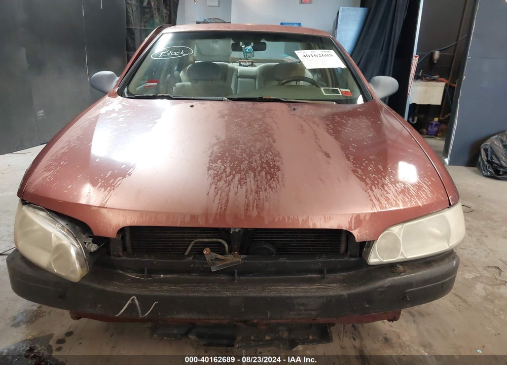 2001 NISSAN ALTIMA GXE VIN: 1N4DL01D01C126181