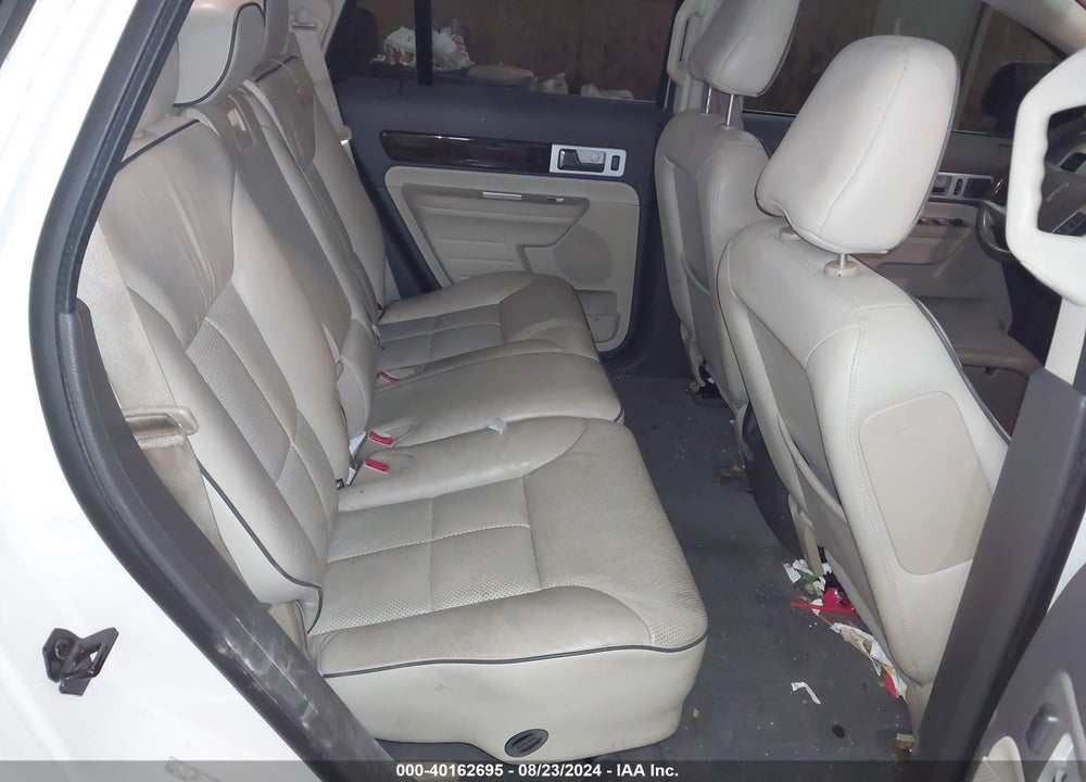 2008 LINCOLN MKX VIN: 2LMDU88C88BJ24935