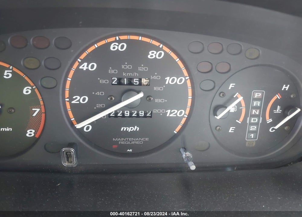 2000 HONDA CR-V VIN: JHLRD1868YC063547