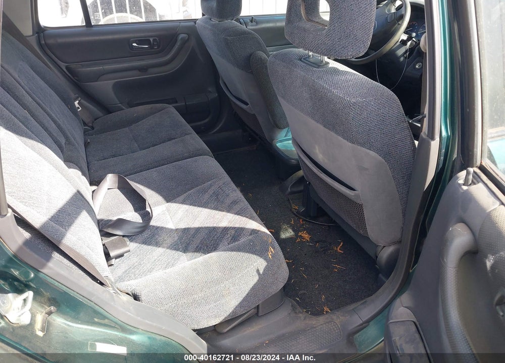 2000 HONDA CR-V VIN: JHLRD1868YC063547