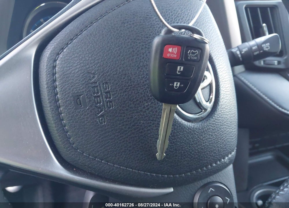 2016 TOYOTA RAV4 XLE VIN: 2T3WFREV7GW278806