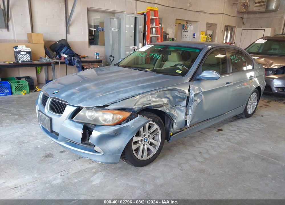 2007 BMW 328I VIN: WBAVA33507P140396