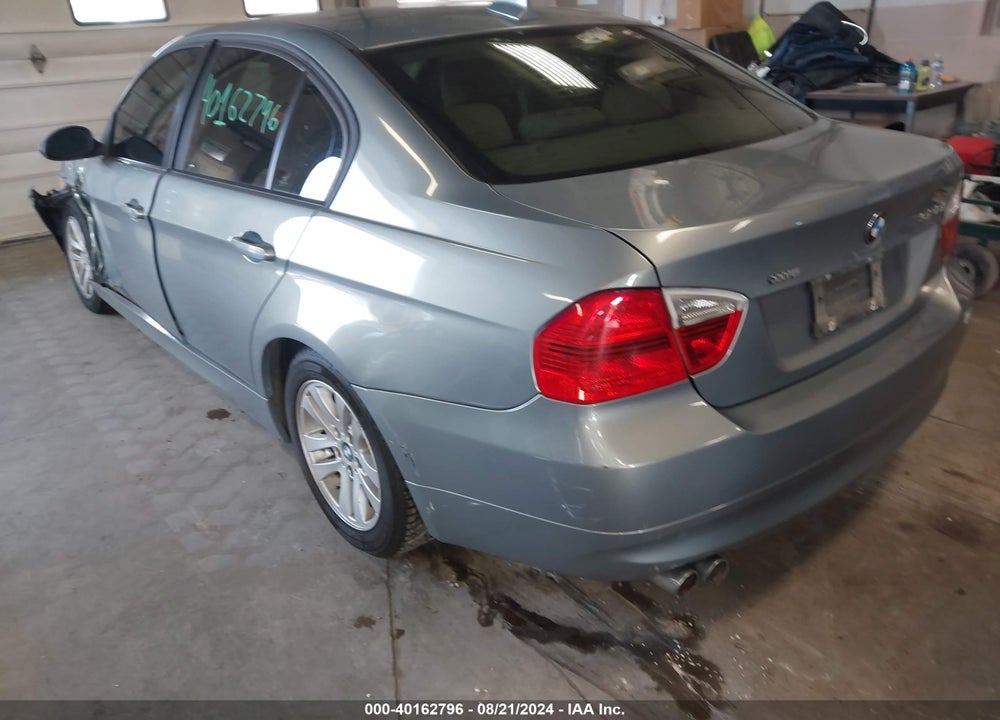 2007 BMW 328I VIN: WBAVA33507P140396