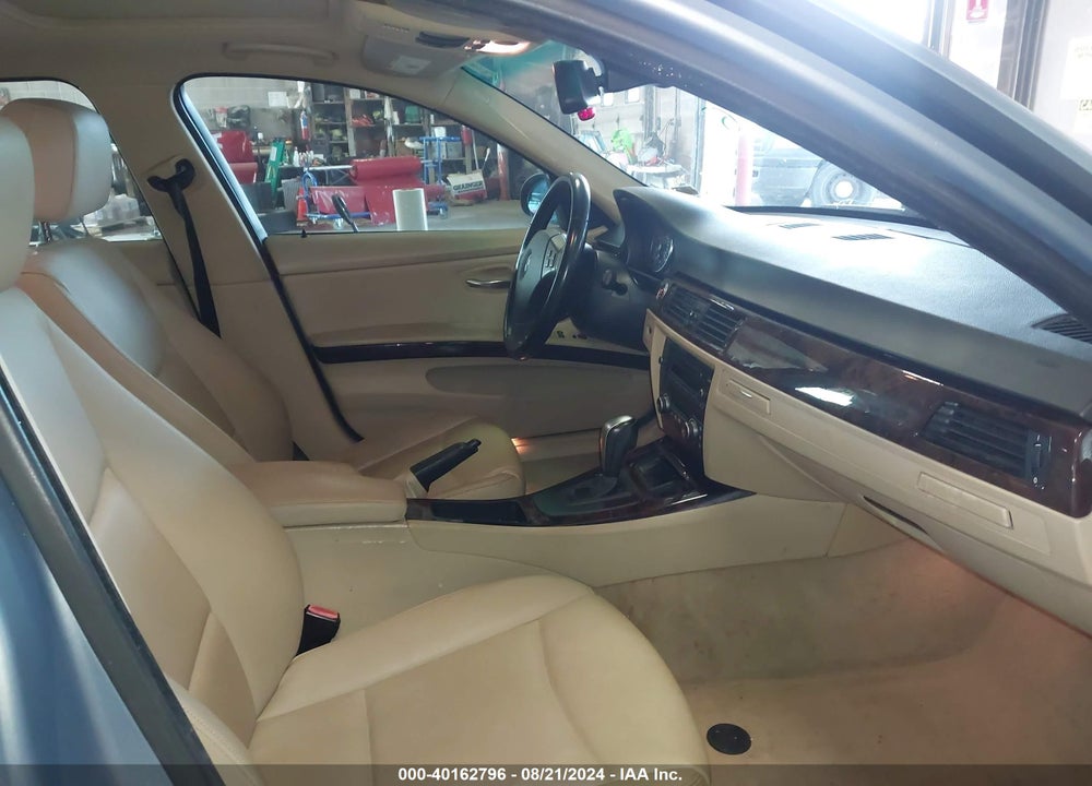 2007 BMW 328I VIN: WBAVA33507P140396
