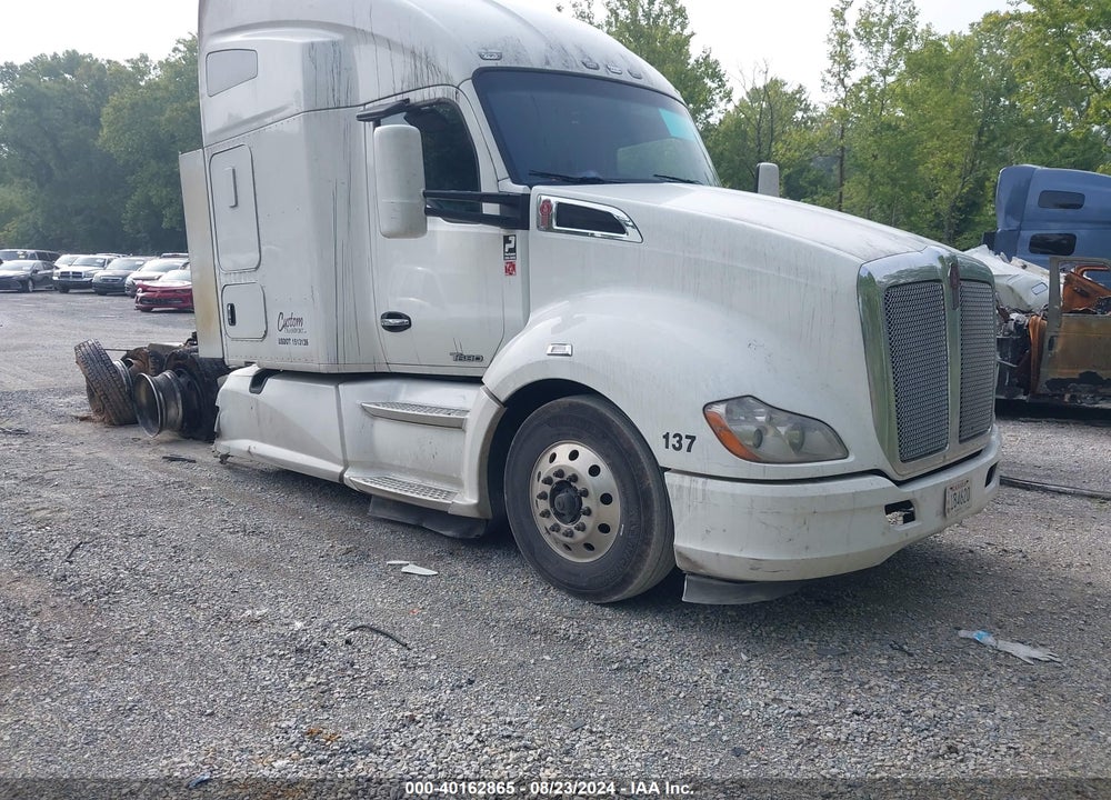 2019 KENWORTH T680 VIN: 1XKYD49X1KJ343559