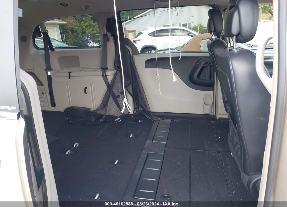 2012 CHRYSLER TOWN & COUNTRY VIN: 2C4RC1BG6CR305625