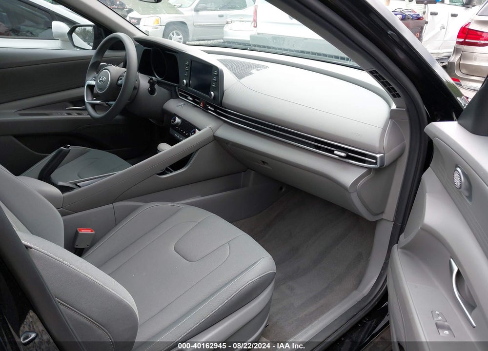 2022 HYUNDAI ELANTRA SEL VIN: KMHLM4AG9NU309403