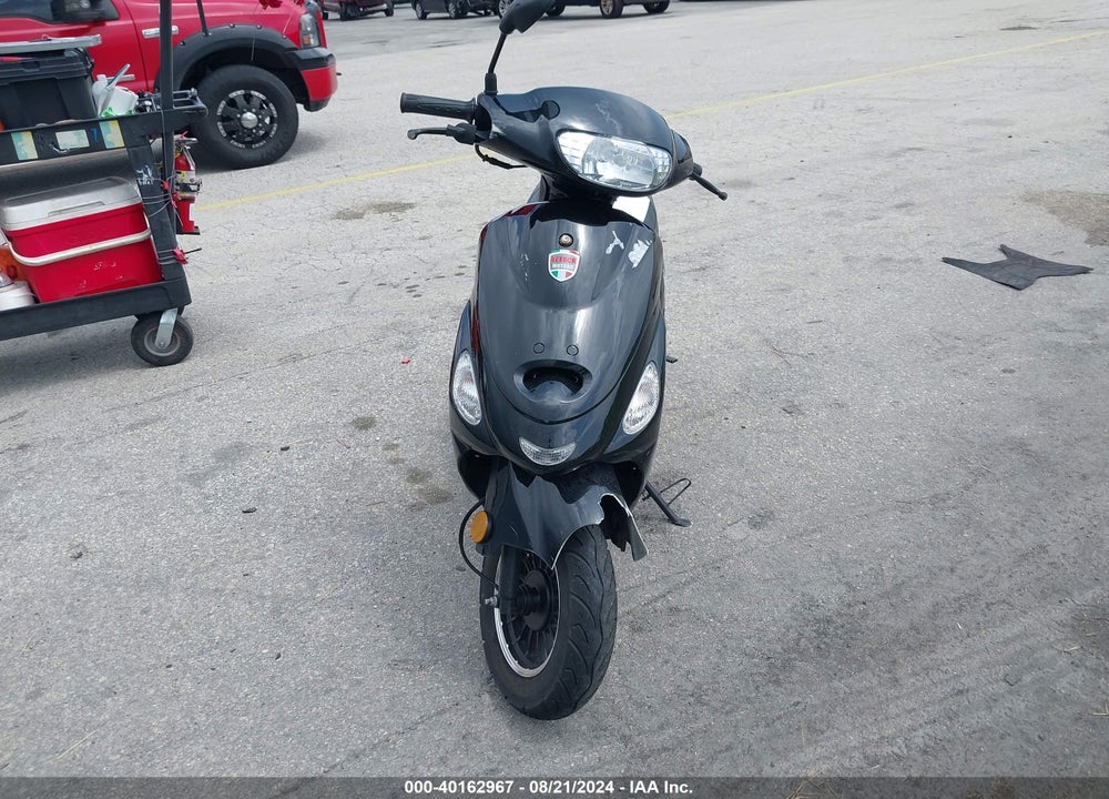 2023 YIBEN 3 SERIES VIN: LYDY3TBB3P1500283
