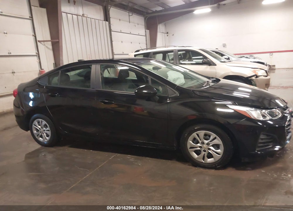 2019 CHEVROLET CRUZE LS VIN: 1G1BC5SM2K7134637