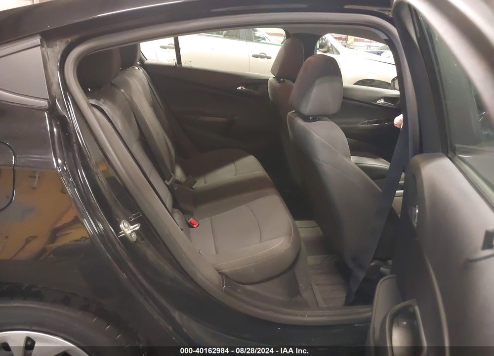 2019 CHEVROLET CRUZE LS VIN: 1G1BC5SM2K7134637