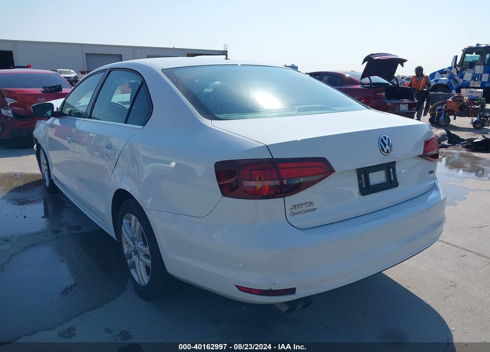 2017 VOLKSWAGEN JETTA 1.4T S VIN: 3VW2B7AJ0HM207481