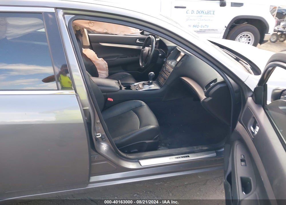 2015 INFINITI Q40 VIN: JN1CV6ARXFM522881