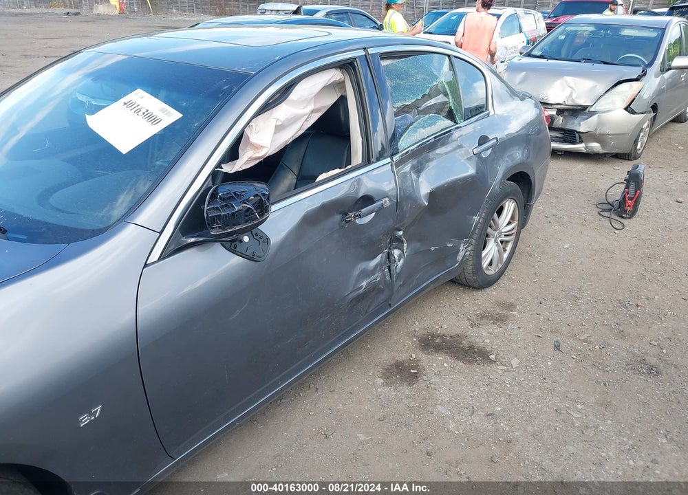 2015 INFINITI Q40 VIN: JN1CV6ARXFM522881