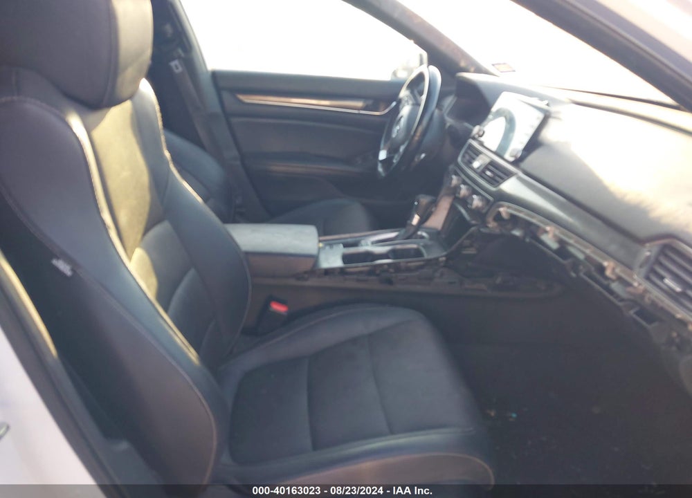 2019 HONDA ACCORD SPORT VIN: 1HGCV1F35KA073644
