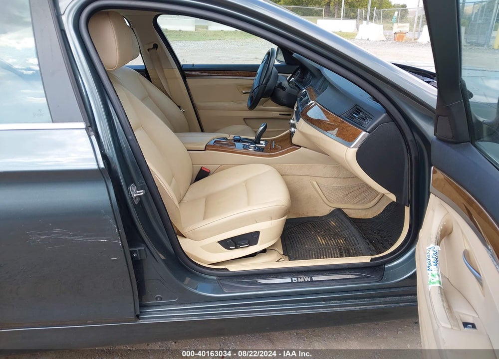 2011 BMW 528I VIN: WBAFR1C51BC743021