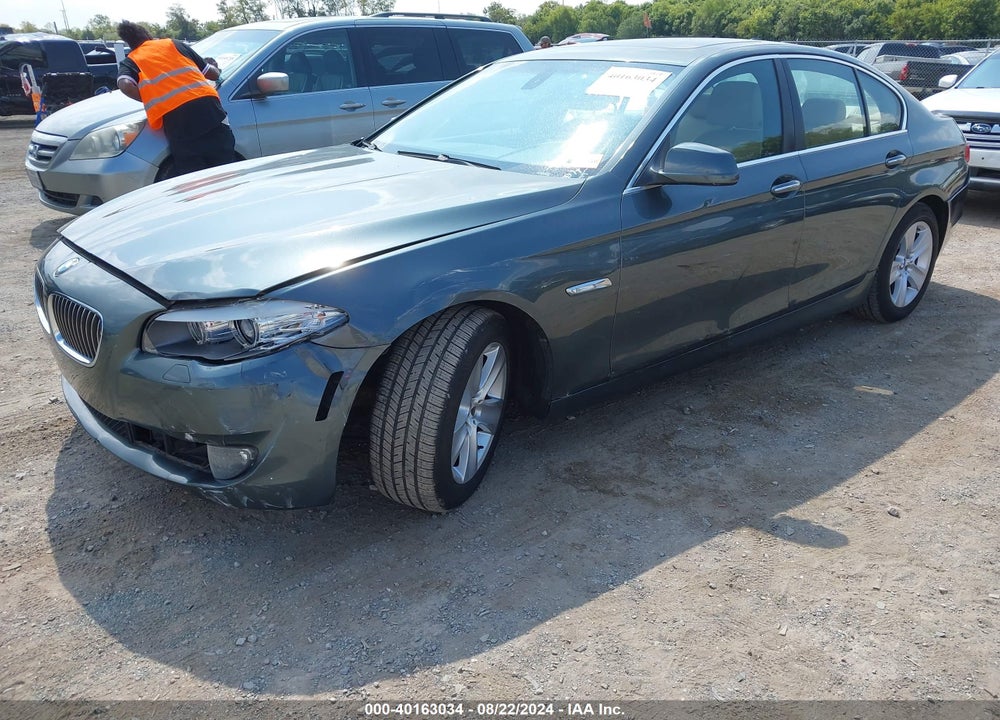 2011 BMW 528I VIN: WBAFR1C51BC743021