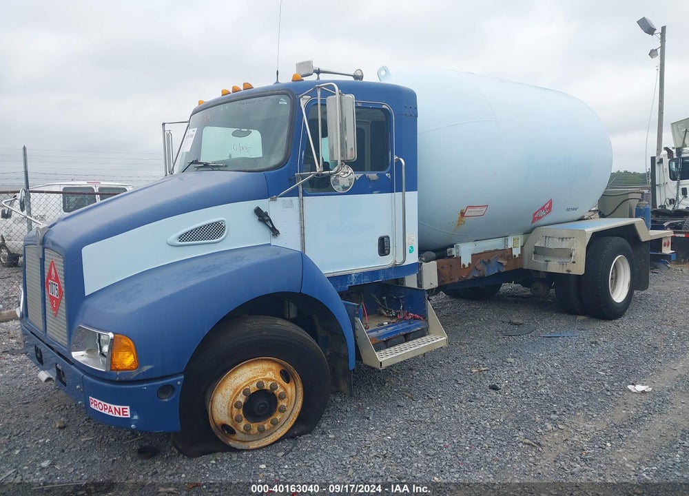2005 KENWORTH CONSTRUCTION T300 VIN: 2NKMHD7XX5M073793