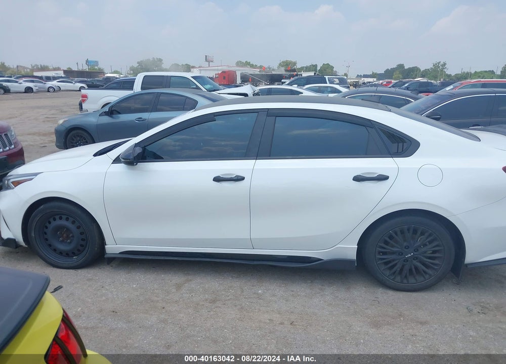 2023 KIA FORTE GT LINE VIN: 3KPF54AD0PE517885