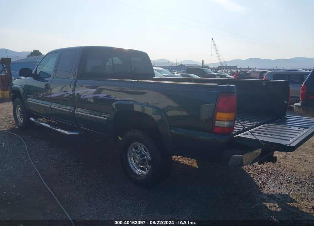 2002 CHEVROLET SILVERADO 2500HD LS VIN: 1GCHK29G22E117920