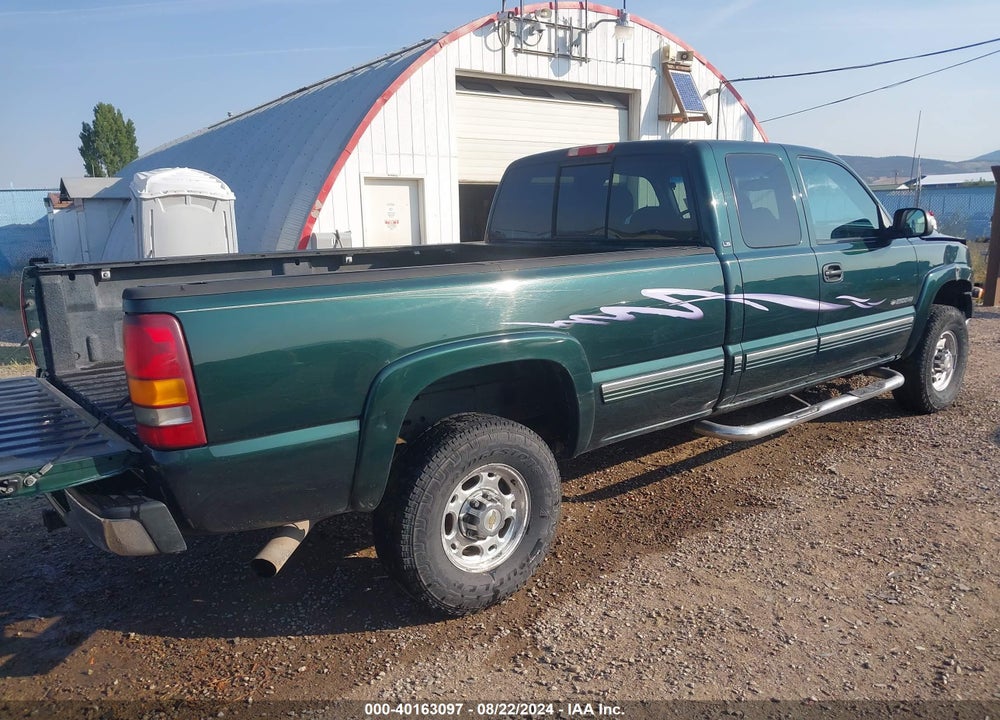 2002 CHEVROLET SILVERADO 2500HD LS VIN: 1GCHK29G22E117920