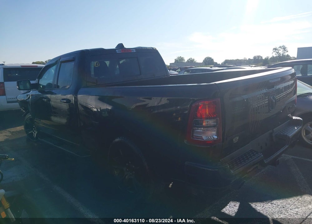 2021 RAM 1500 BIG HORN QUAD CAB 4X4 6'4 BOX VIN: 1C6SRFBT0MN665330