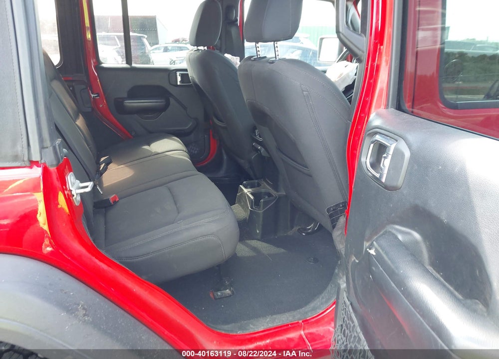 2018 JEEP WRANGLER UNLIMITED SPORT S 4X4 VIN: 1C4HJXDG5JW186696