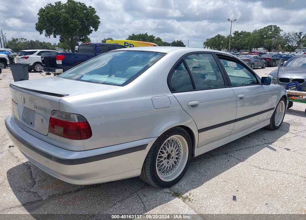 2000 BMW 528IA VIN: WBADM6346YGV00431