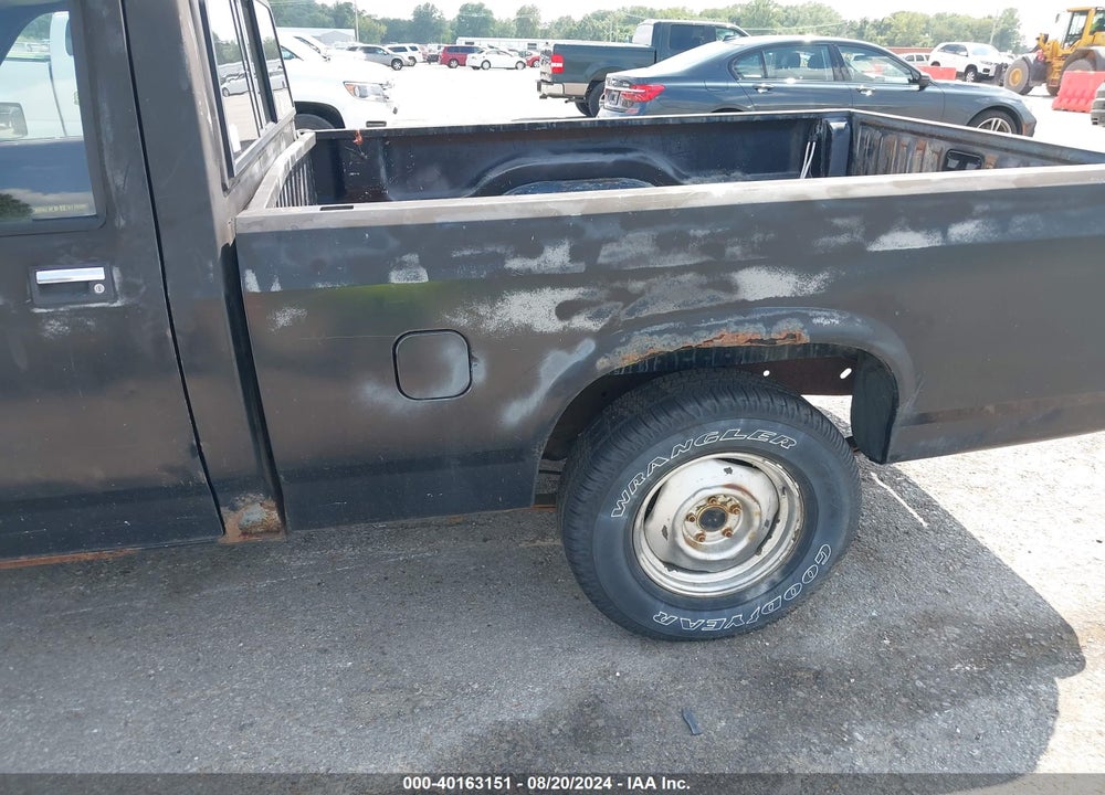 1989 DODGE DAKOTA VIN: 1B7FL16G4KS040679