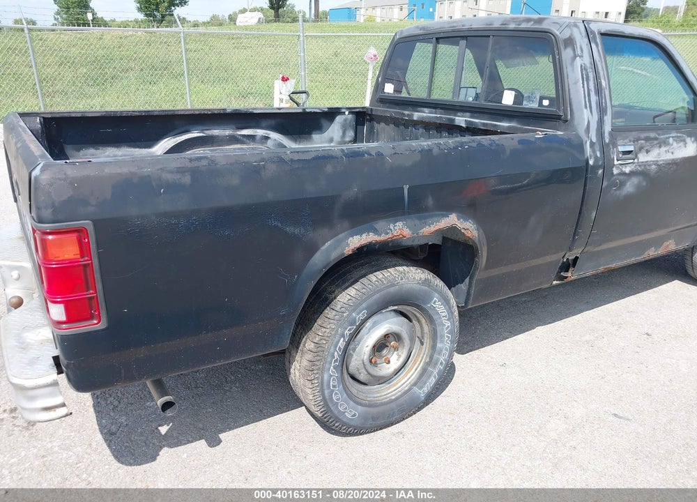 1989 DODGE DAKOTA VIN: 1B7FL16G4KS040679