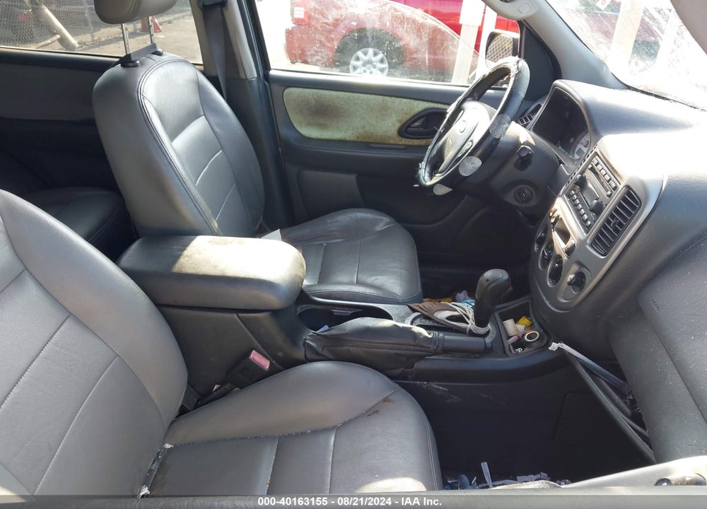 2005 FORD ESCAPE XLT VIN: 1FMYU03155DA22194