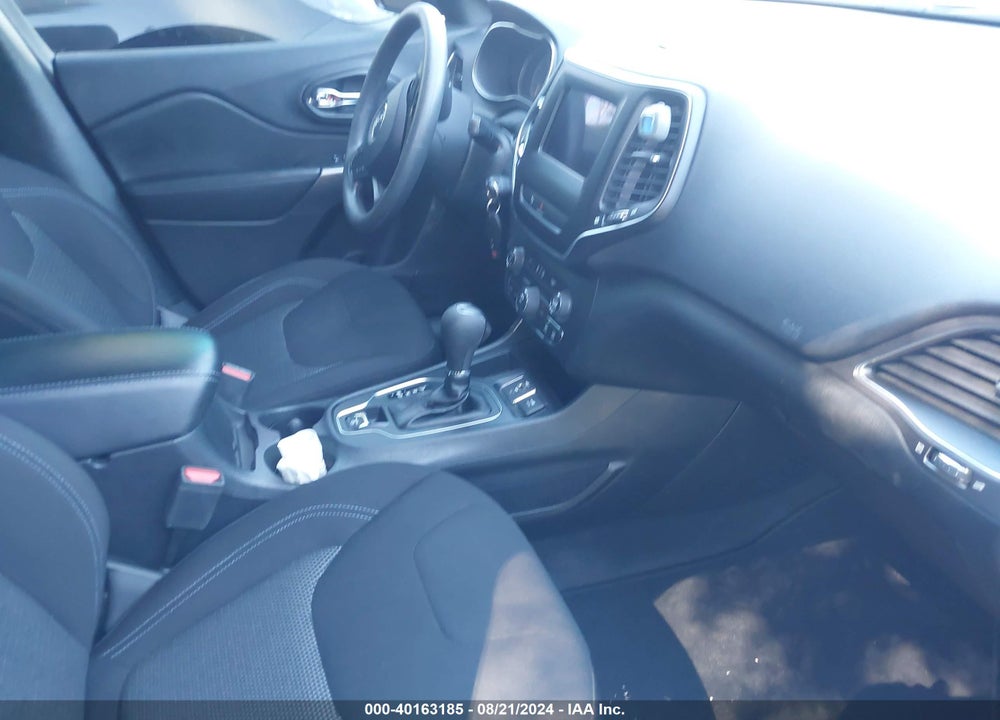 2020 JEEP CHEROKEE LATITUDE FWD VIN: 1C4PJLCB4LD514828