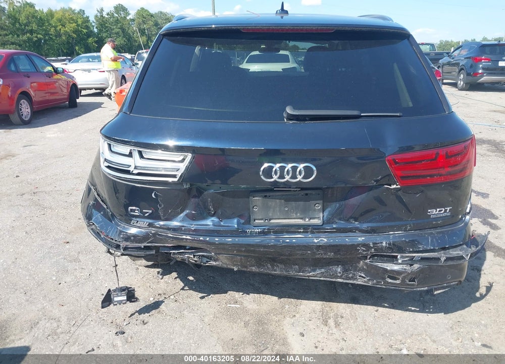 2017 AUDI Q7 3.0T PREMIUM VIN: WA1VAAF71HD039644