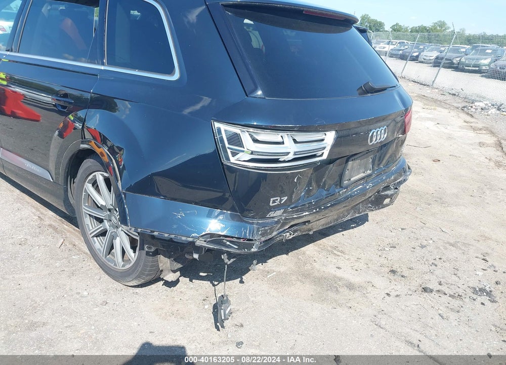 2017 AUDI Q7 3.0T PREMIUM VIN: WA1VAAF71HD039644