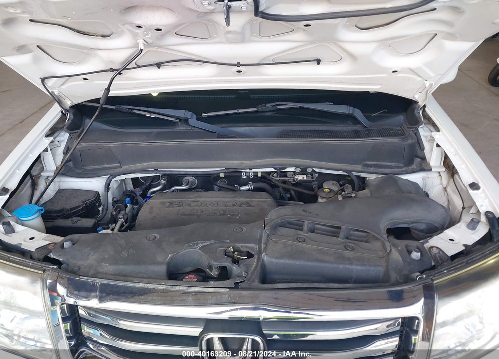 2012 HONDA PILOT TOURING VIN: 5FNYF4H94CB029115