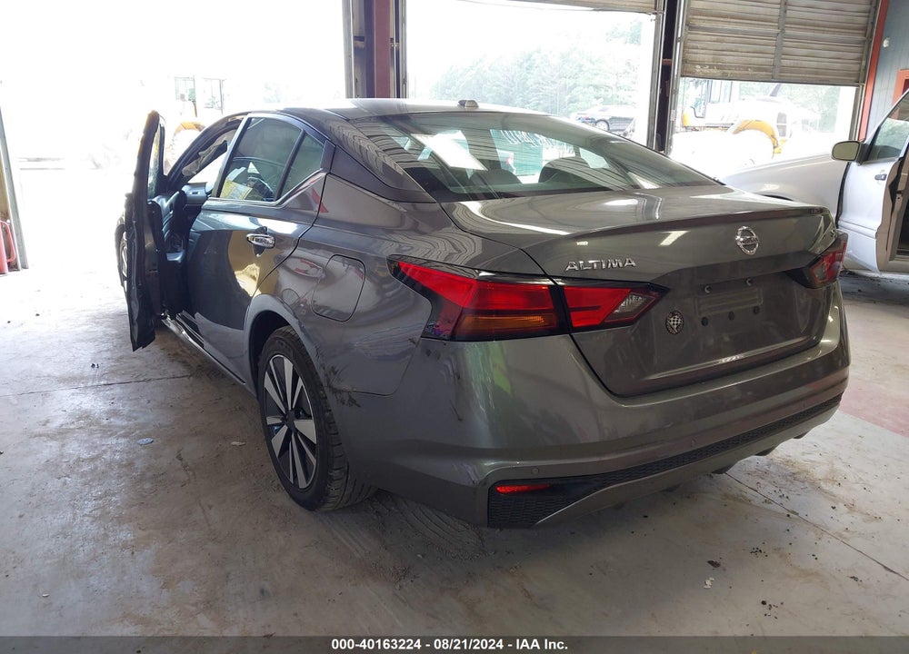 2021 NISSAN ALTIMA SV FWD VIN: 1N4BL4DV3MN305701