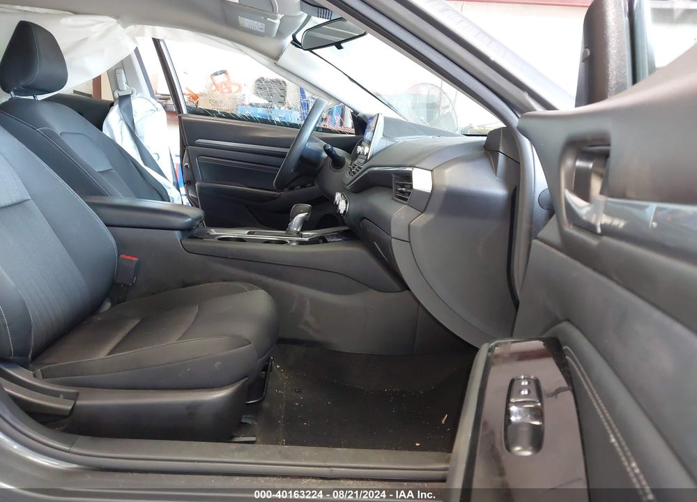 2021 NISSAN ALTIMA SV FWD VIN: 1N4BL4DV3MN305701