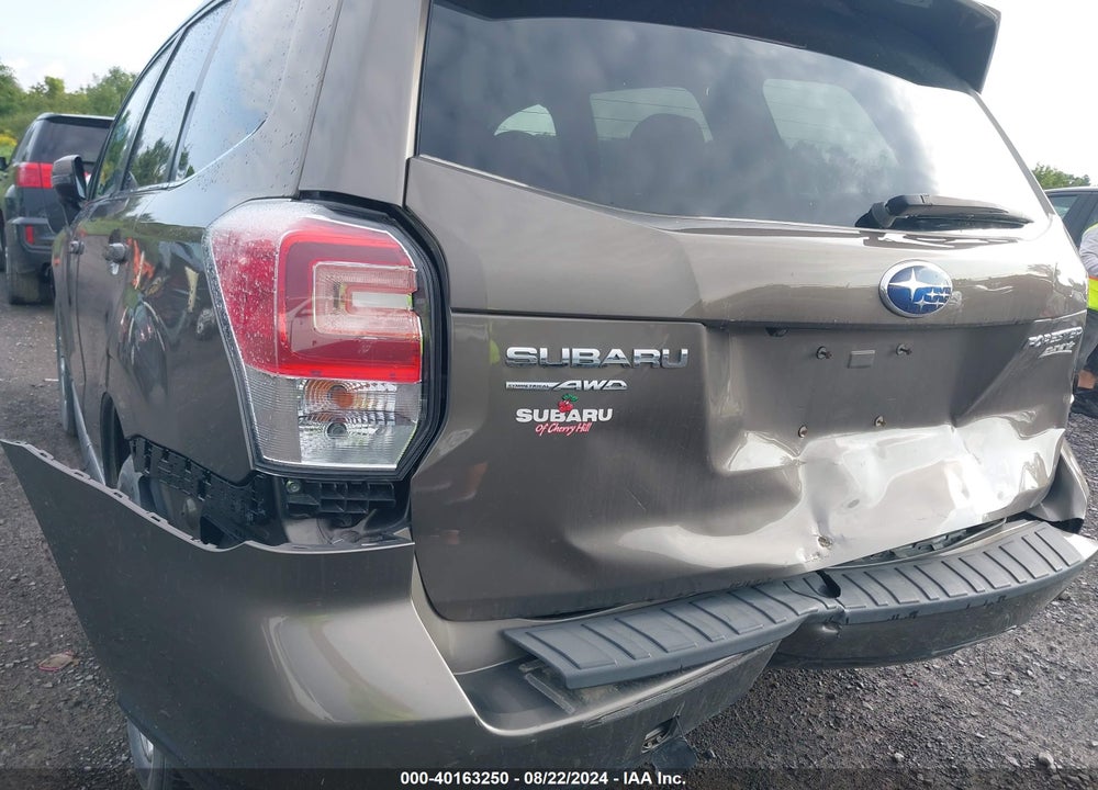 2017 SUBARU FORESTER 2.5I TOURING VIN: JF2SJAWC3HH515148
