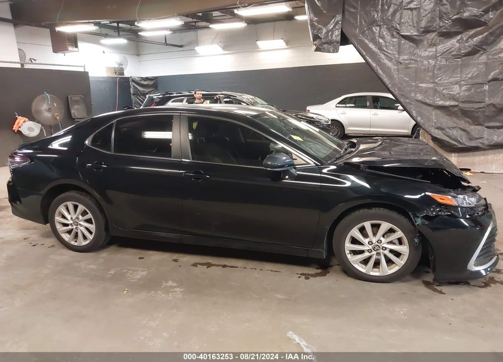 2021 TOYOTA CAMRY LE AWD VIN: 4T1C11BKXMU021236