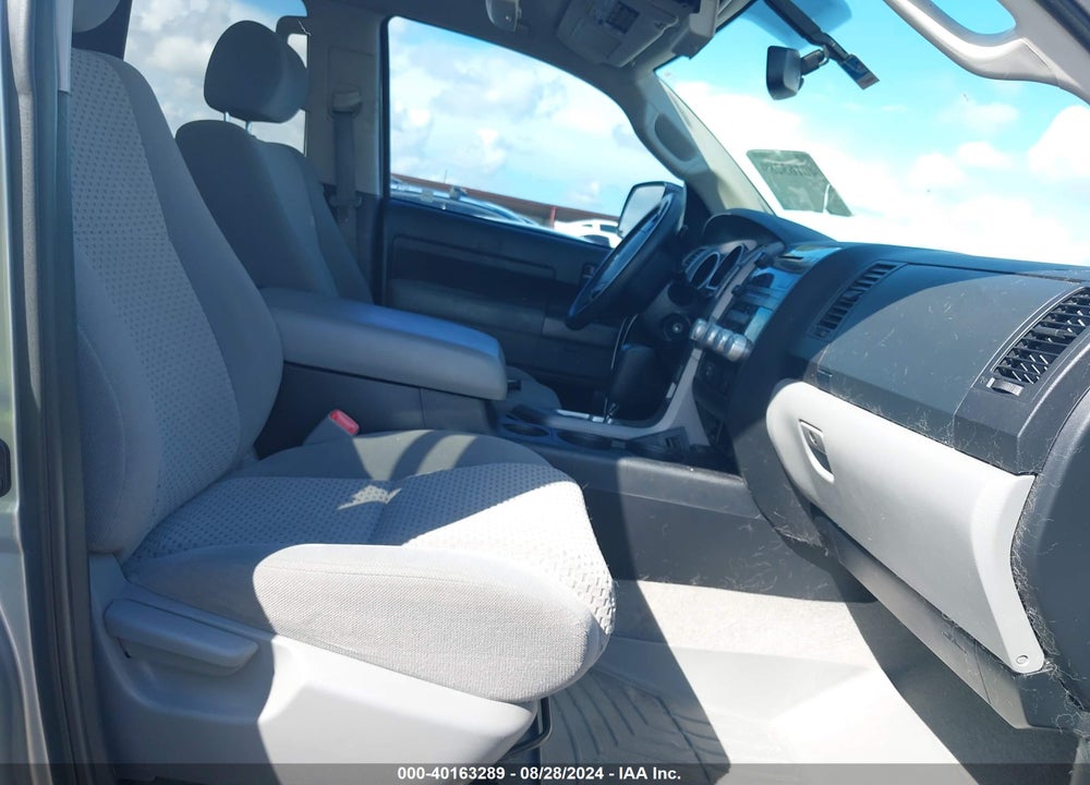 2011 TOYOTA TUNDRA GRADE 4.6L V8 VIN: 5TFUM5F12BX018948