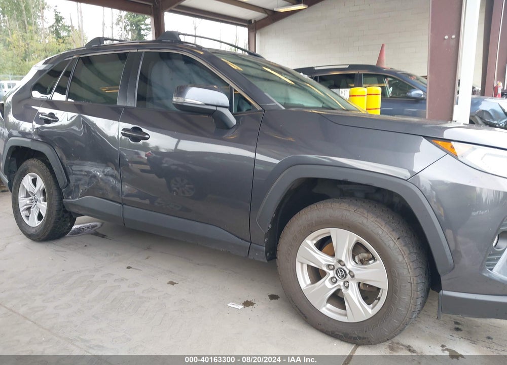 2021 TOYOTA RAV4 XLE VIN: 2T3P1RFV9MW141170