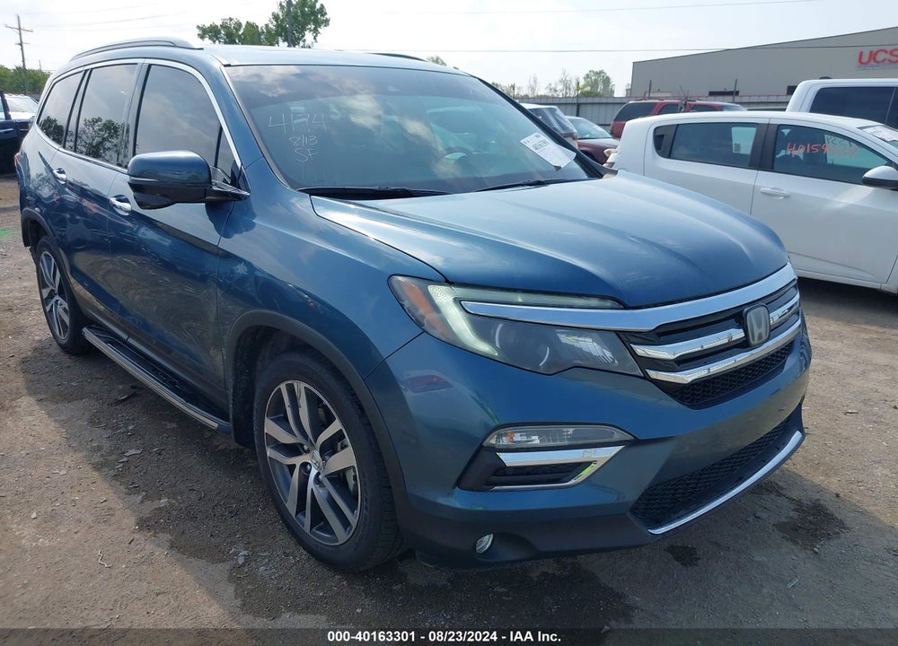 2017 HONDA PILOT TOURING VIN: 5FNYF6H92HB079983