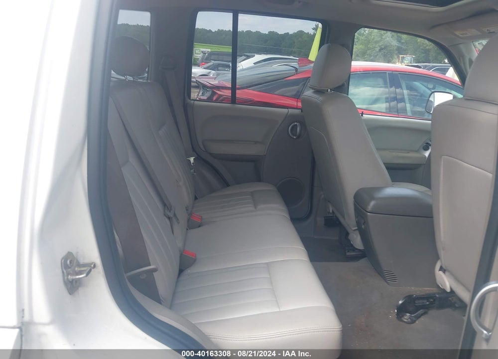 2006 JEEP LIBERTY VIN: 1J4GL58K26W174564