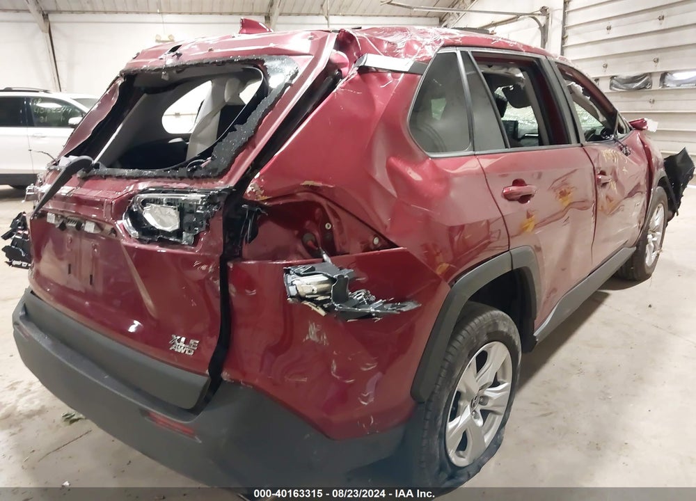 2019 TOYOTA RAV4 XLE VIN: JTMP1RFV6KJ020429