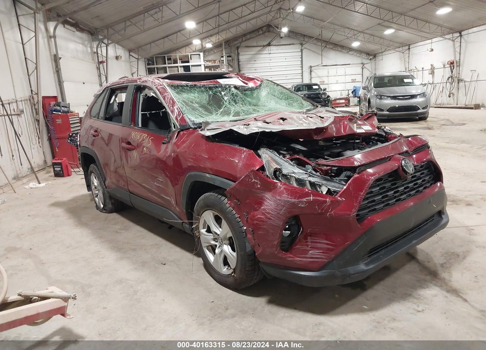 2019 TOYOTA RAV4 XLE VIN: JTMP1RFV6KJ020429