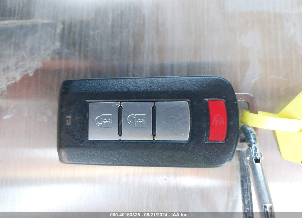 2015 MITSUBISHI MIRAGE ES VIN: ML32A4HJ4FH004088