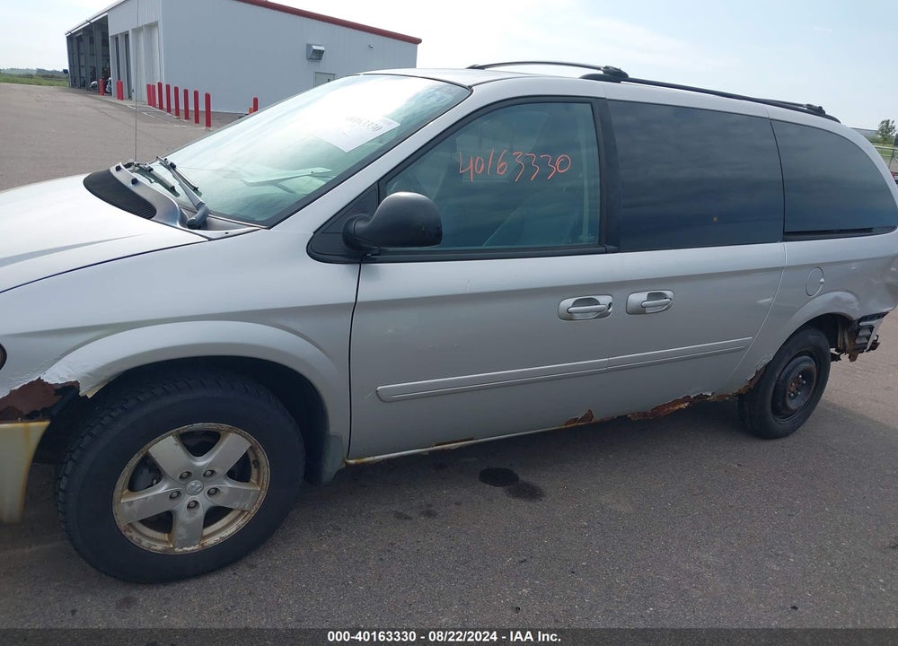 2006 DODGE GRAND CARAVAN SXT VIN: 2D4GP44L06R835295