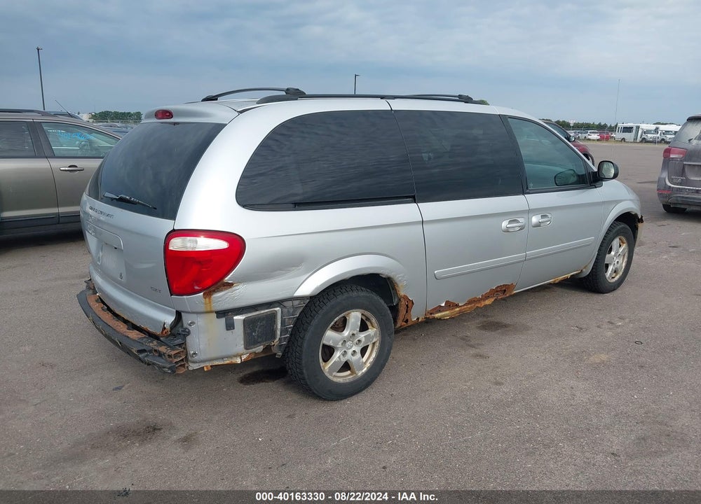 2006 DODGE GRAND CARAVAN SXT VIN: 2D4GP44L06R835295